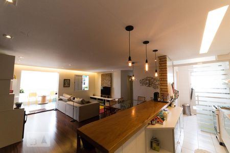 Sala de apartamento à venda com 3 quartos, 107m² em Vila Sofia, São Paulo