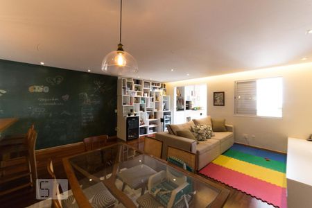 Sala de apartamento à venda com 3 quartos, 107m² em Vila Sofia, São Paulo