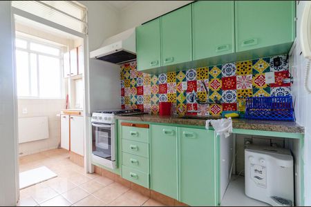 Cozinha de apartamento à venda com 2 quartos, 70m² em Chácara da Barra, Campinas