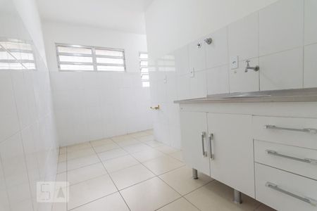 Cozinha de apartamento para alugar com 2 quartos, 69m² em Água Branca, São Paulo