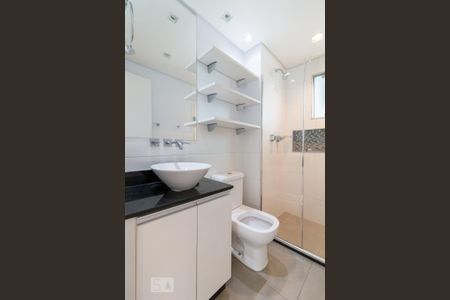 Banheiro de kitnet/studio para alugar com 1 quarto, 38m² em Vila Augusta, Guarulhos