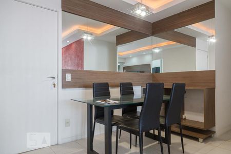 Sala de apartamento para alugar com 2 quartos, 70m² em Barra da Tijuca, Rio de Janeiro