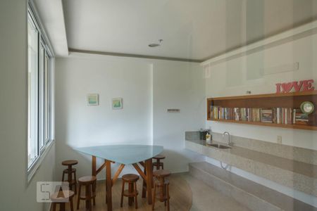 Apartamento para alugar com 70m², 2 quartos e 1 vagaSala de leitura