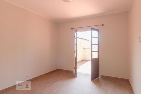 Casa à venda com 350m², 3 quartos e 4 vagas Casa à venda com 350m², 3 quartos e 4 vagasQuarto 2