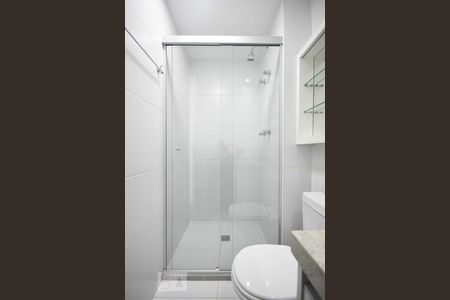 Apartamento para alugar com 39m², 1 quarto e 1 vaga Apartamento para alugar com 39m², 1 quarto e 1 vagaDetalhe do banheiro suíte