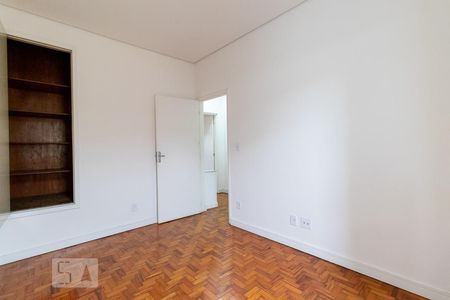 Quarto 2 de casa para alugar com 2 quartos, 150m² em Pinheiros, São Paulo
