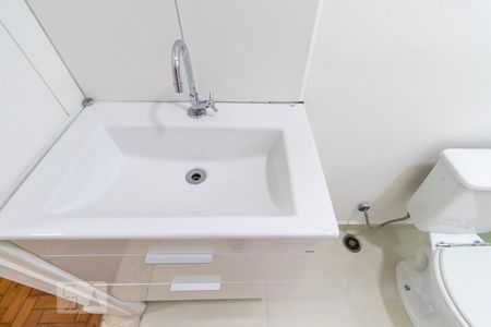 Banheiro de casa para alugar com 2 quartos, 150m² em Pinheiros, São Paulo