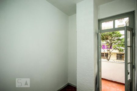 Salade Apartamento com 1 quarto, 40m² Copacabana