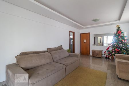 Sala  de apartamento para alugar com 4 quartos, 140m² em Buritis, Belo Horizonte