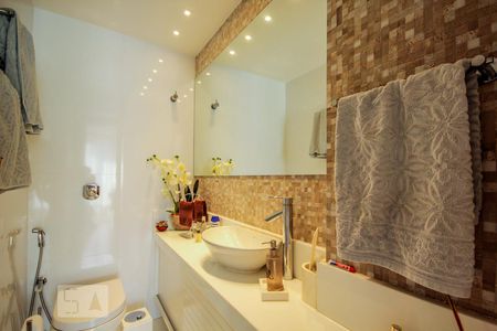 Apartamento para alugar com 110m², 3 quartos e 2 vagasBanheiro