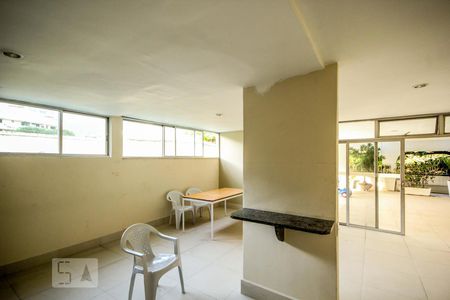 Apartamento para alugar com 110m², 3 quartos e 2 vagasSalão de Festas