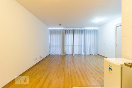 Sala de kitnet/studio para alugar com 1 quarto, 45m² em Barra Funda, São Paulo