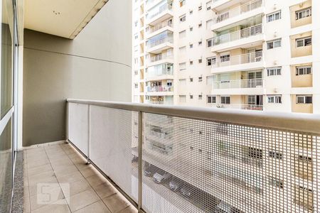 Varanda de kitnet/studio para alugar com 1 quarto, 45m² em Barra Funda, São Paulo