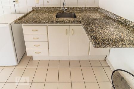 Cozinha de kitnet/studio para alugar com 1 quarto, 45m² em Barra Funda, São Paulo