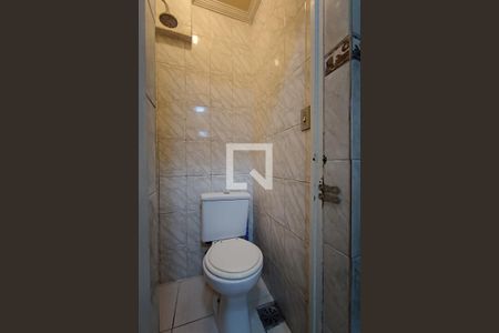 Apartamento para alugar com 141m², 4 quartos e sem vagaBanheiro da Área de serviço