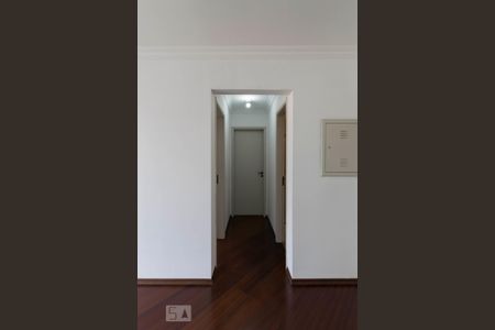 Sala (Corredor) de apartamento para alugar com 2 quartos, 62m² em Vila Santo Estéfano, São Paulo