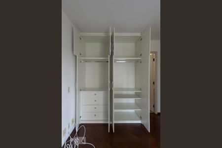 Apartamento para alugar com 62m², 2 quartos e 1 vagaQuarto 2 - Suíte (Armários)