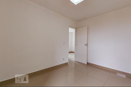 Apartamento à venda com 58m², 3 quartos e 1 vagaQuarto 2