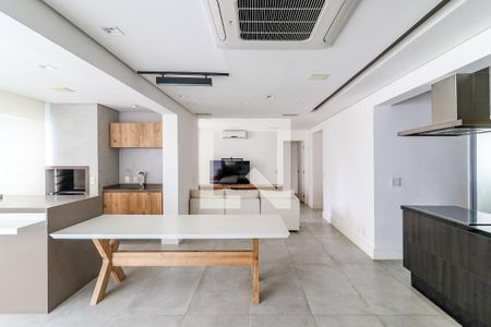 Sala de apartamento para alugar com 2 quartos, 121m² em Santo Amaro, São Paulo