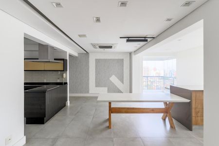 Sala de apartamento para alugar com 2 quartos, 121m² em Santo Amaro, São Paulo