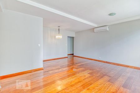 Apartamento para alugar com 115m², 2 quartos e 1 vaga Apartamento para alugar com 115m², 2 quartos e 1 vagaSala