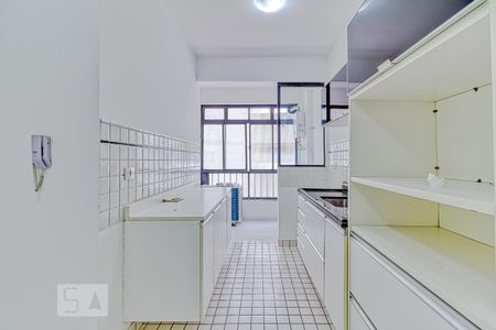 Apartamento para alugar com 115m², 2 quartos e 1 vaga Apartamento para alugar com 115m², 2 quartos e 1 vagaCozinha