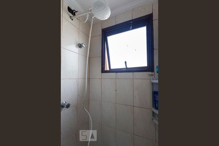 Banheiro social de apartamento para alugar com 2 quartos, 55m² em Vila do Encontro, São Paulo
