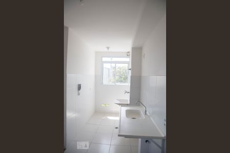 Cozinha  de apartamento para alugar com 2 quartos, 45m² em Jardim Íris, São Paulo