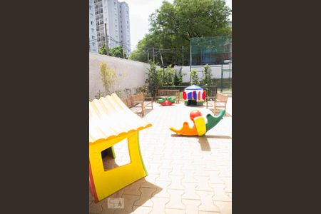 Apartamento para alugar com 45m², 2 quartos e sem vaga Apartamento para alugar com 45m², 2 quartos e sem vagaPlayground