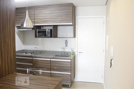 Cozinha de kitnet/studio para alugar com 1 quarto, 40m² em Bela Vista, São Paulo