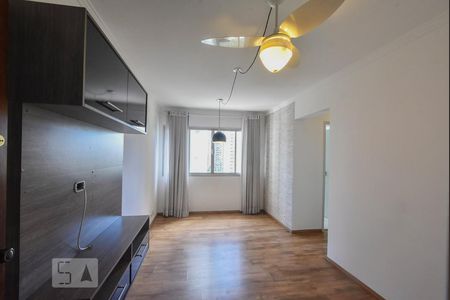 Sala de apartamento para alugar com 2 quartos, 51m² em Cidade Monções, São Paulo