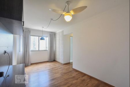 Sala de apartamento para alugar com 2 quartos, 51m² em Cidade Monções, São Paulo