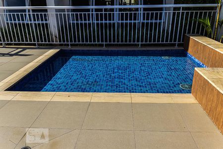 Apartamento para alugar com 72m², 2 quartos e 2 vagasÁrea Comum - Piscina