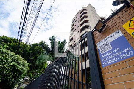 Apartamento para alugar com 60m², 2 quartos e 1 vaga Apartamento para alugar com 60m², 2 quartos e 1 vagaFachada