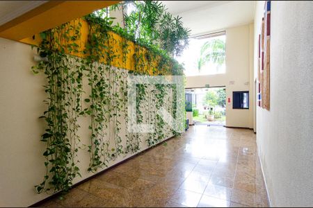 Apartamento para alugar com 60m², 2 quartos e 1 vaga Apartamento para alugar com 60m², 2 quartos e 1 vagaHall de Entrada
