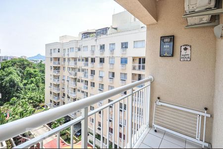 Apartamento à venda com 70m², 3 quartos e 1 vagaVaranda