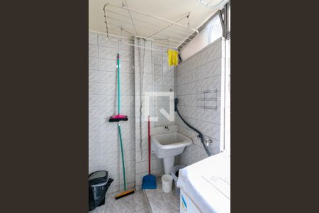 Área de Serviço de apartamento para alugar com 2 quartos, 75m² em Alto Barroca, Belo Horizonte