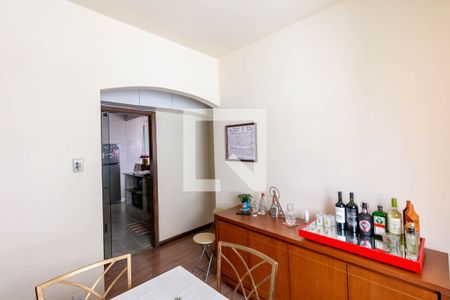Quarto 2 de apartamento para alugar com 2 quartos, 75m² em Alto Barroca, Belo Horizonte