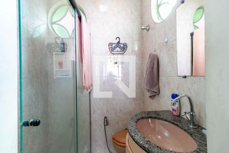 Banheiro da Suíte de apartamento para alugar com 2 quartos, 75m² em Alto Barroca, Belo Horizonte