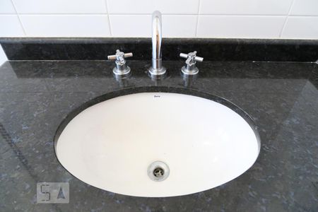 Apartamento à venda com 143m², 3 quartos e 4 vagasBanheiro 2