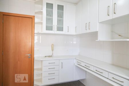 Apartamento à venda com 143m², 3 quartos e 4 vagasCozinha