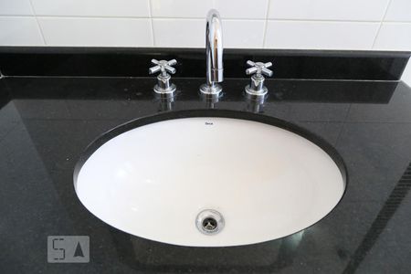 Apartamento à venda com 143m², 3 quartos e 4 vagasBanheiro 1