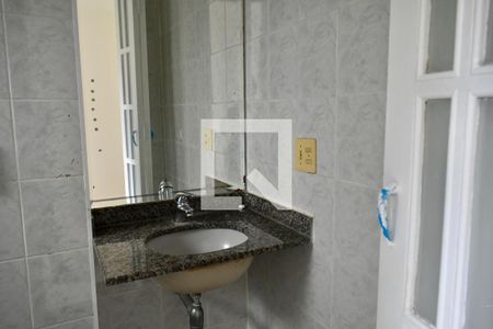 Apartamento à venda com 96m², 2 quartos e 2 vagasBanheiro da Suíte 2