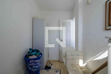 Apartamento à venda com 150m², 2 quartos e 3 vagas Apartamento à venda com 150m², 2 quartos e 3 vagasQuarto de Serviço