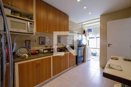 Apartamento à venda com 150m², 2 quartos e 3 vagas Apartamento à venda com 150m², 2 quartos e 3 vagasCozinha