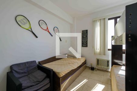 Apartamento à venda com 150m², 2 quartos e 3 vagas Apartamento à venda com 150m², 2 quartos e 3 vagasQuarto