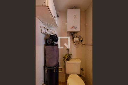 Apartamento à venda com 150m², 2 quartos e 3 vagas Apartamento à venda com 150m², 2 quartos e 3 vagasLavabo