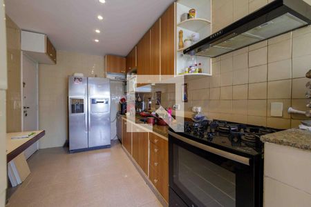 Apartamento à venda com 150m², 2 quartos e 3 vagas Apartamento à venda com 150m², 2 quartos e 3 vagasCozinha