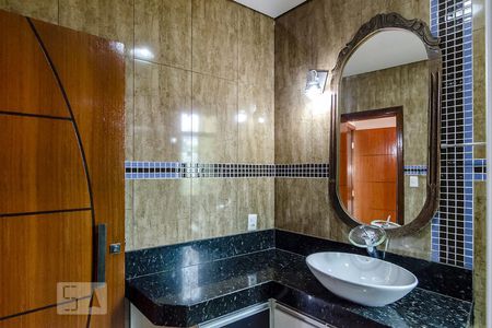 Casa à venda com 533m², 4 quartos e 2 vagasBanheiro Social