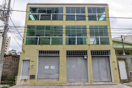 Casa à venda com 533m², 4 quartos e 2 vagasFachada
